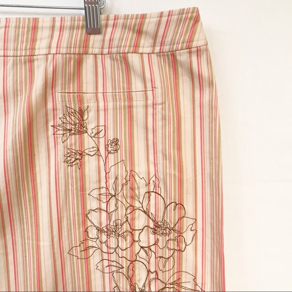 Lane Bryant Striped Mini Skirt Womens Size 22 Embroidered Flower Detail - Picture 3 of 6